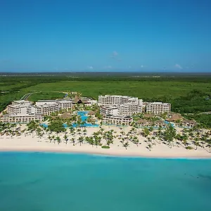 https://secrets-cap-cana-resort-spa.comcaribbean.com