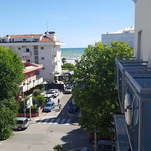Hotel Le Vele - Fronte Playa Del Sol 108-109 Riccione